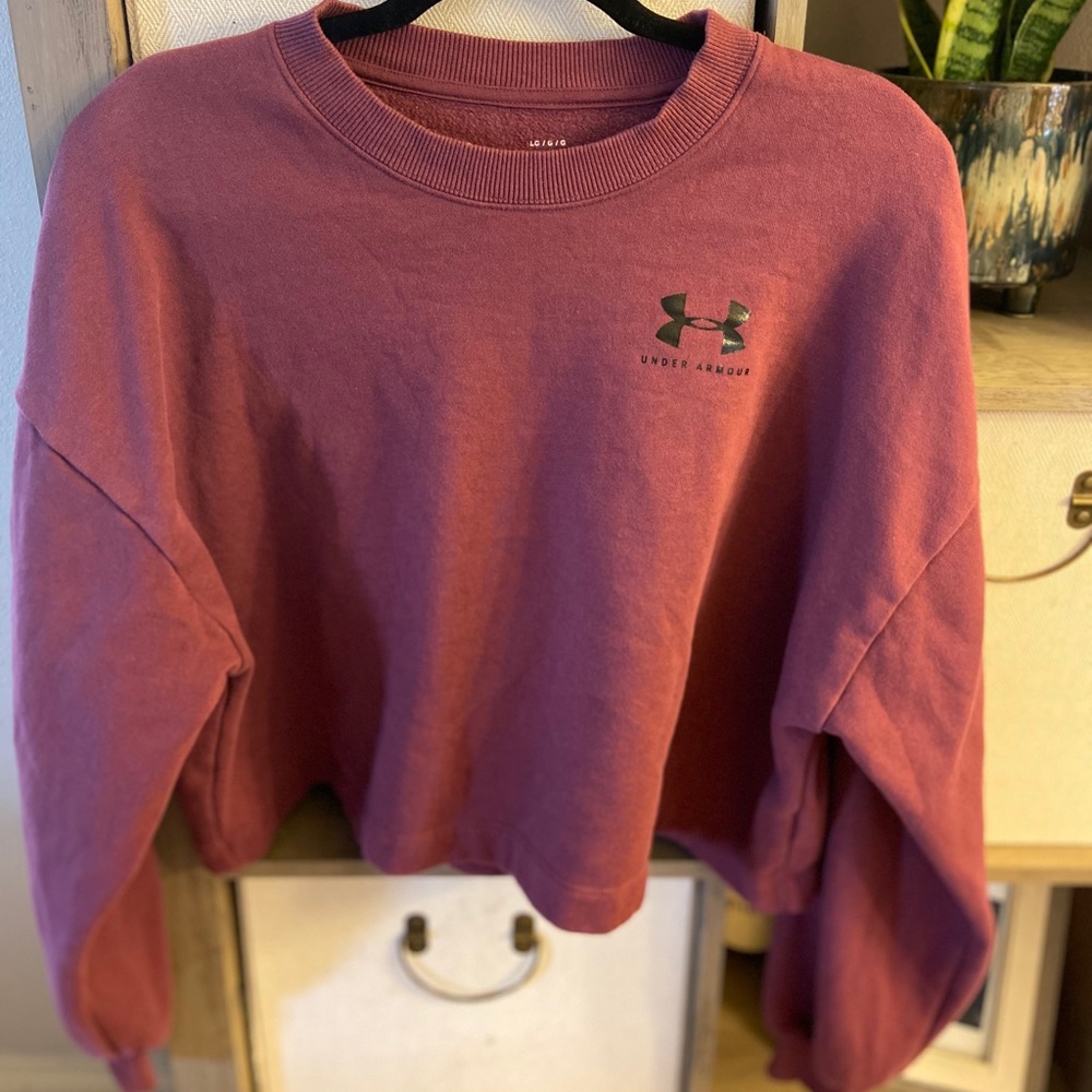 Under Armour Crop Sweater ✨